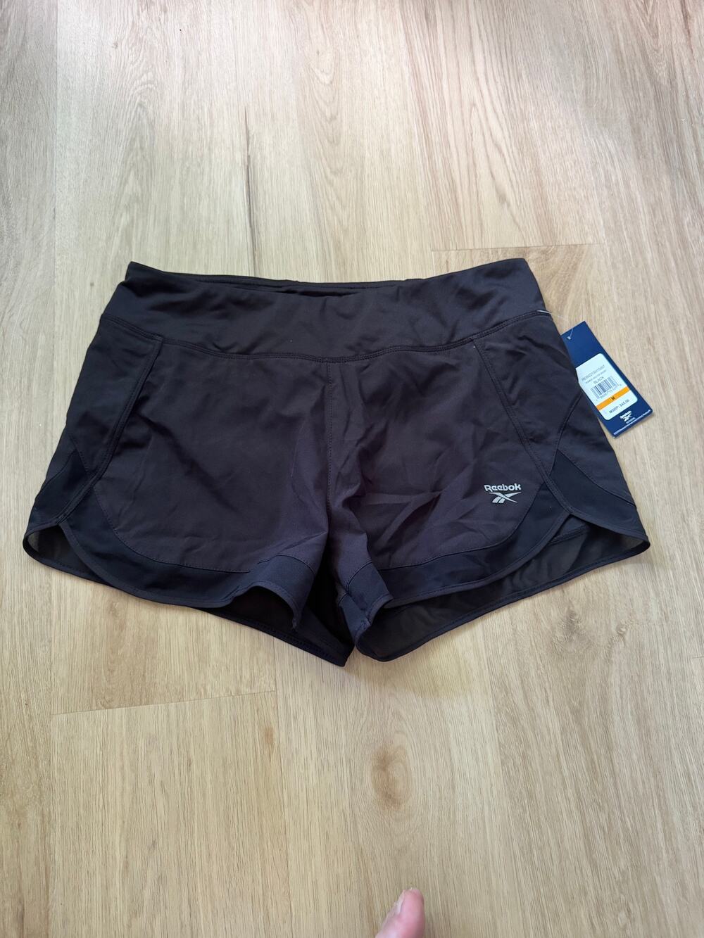 NWT! Reebok Power Vector Slim Short - Size Medium - Black